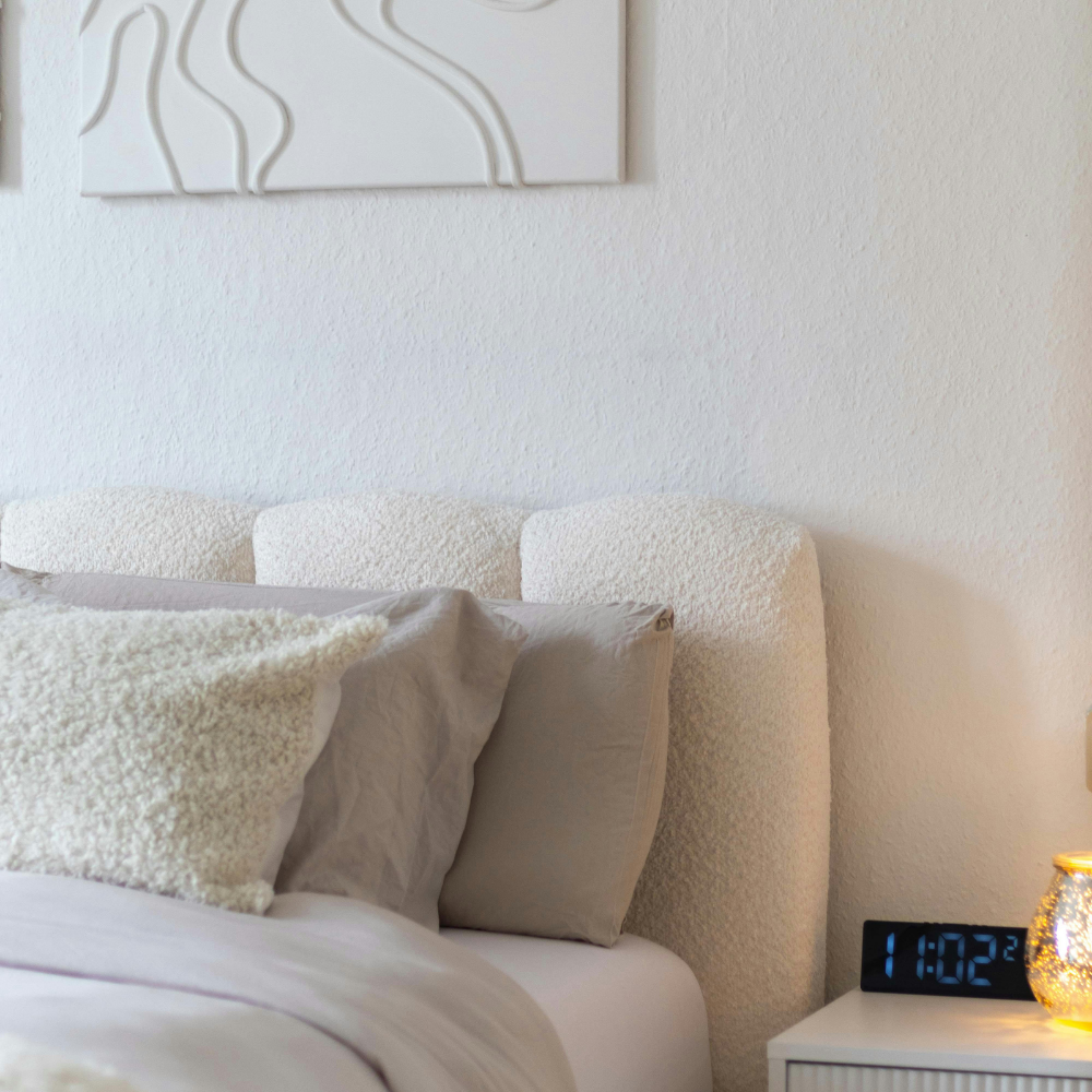 simple bedroom decorating ideas in pakistan